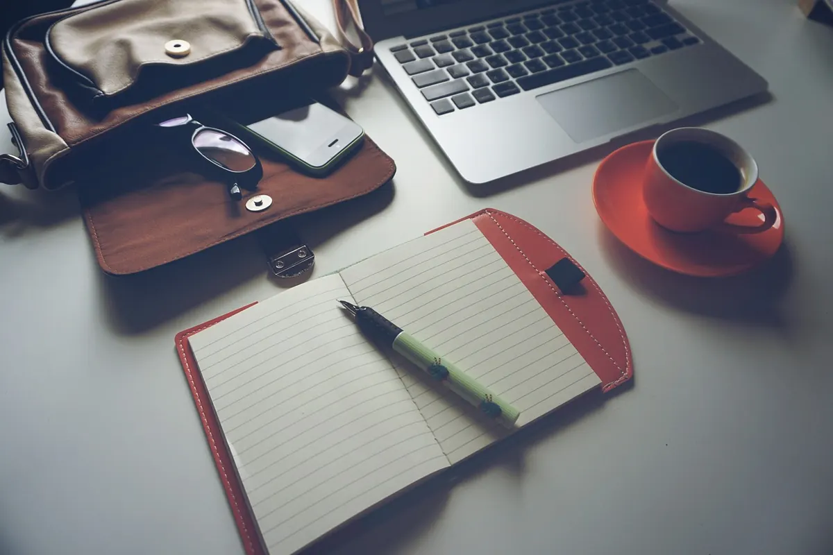Common Mistakes in News Summaries: How to Write a Digest People Actually Finish